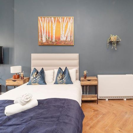 Appartement Morden Studio Flat Moments Away From Brighton Seafront Extérieur photo