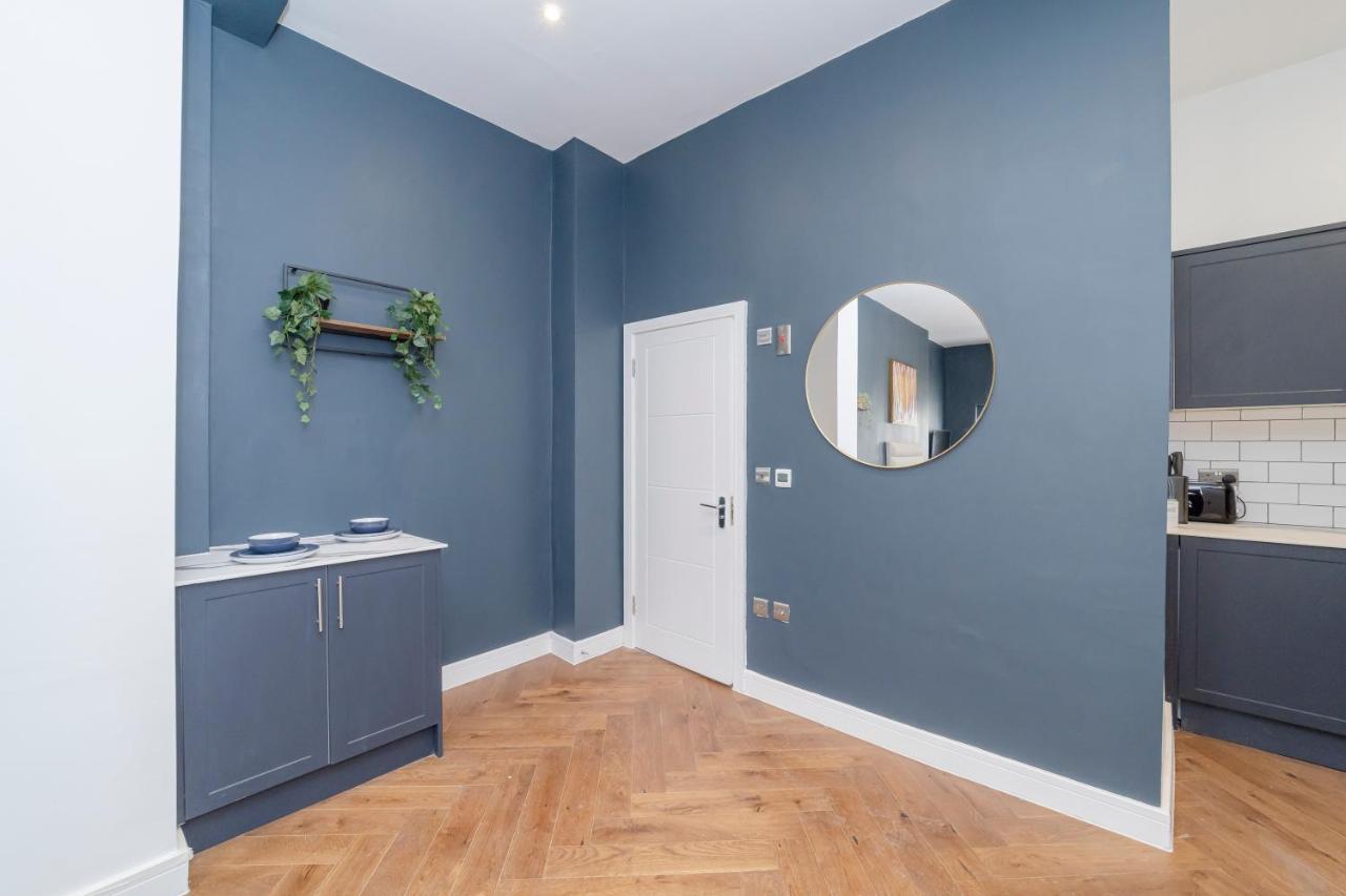 Appartement Morden Studio Flat Moments Away From Brighton Seafront Extérieur photo