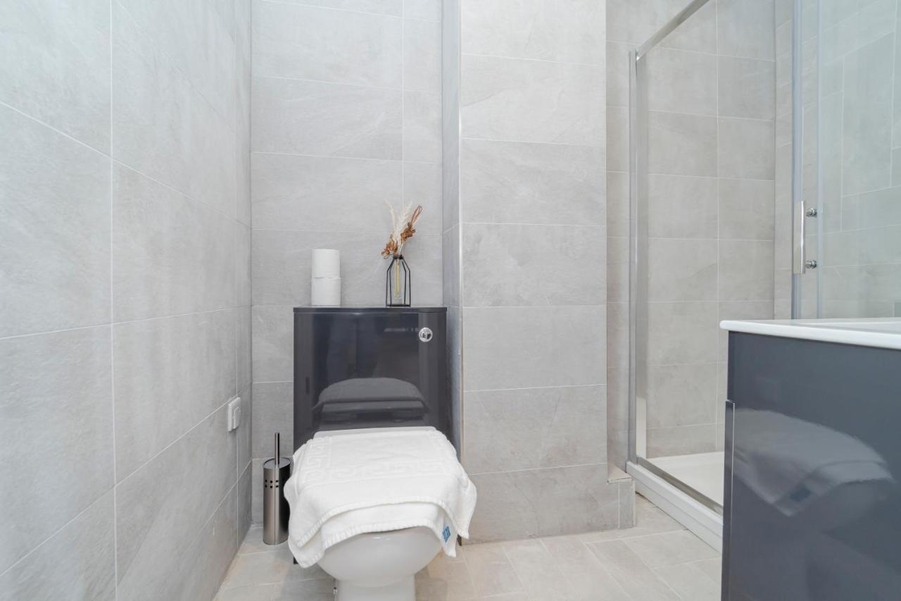Appartement Morden Studio Flat Moments Away From Brighton Seafront Extérieur photo